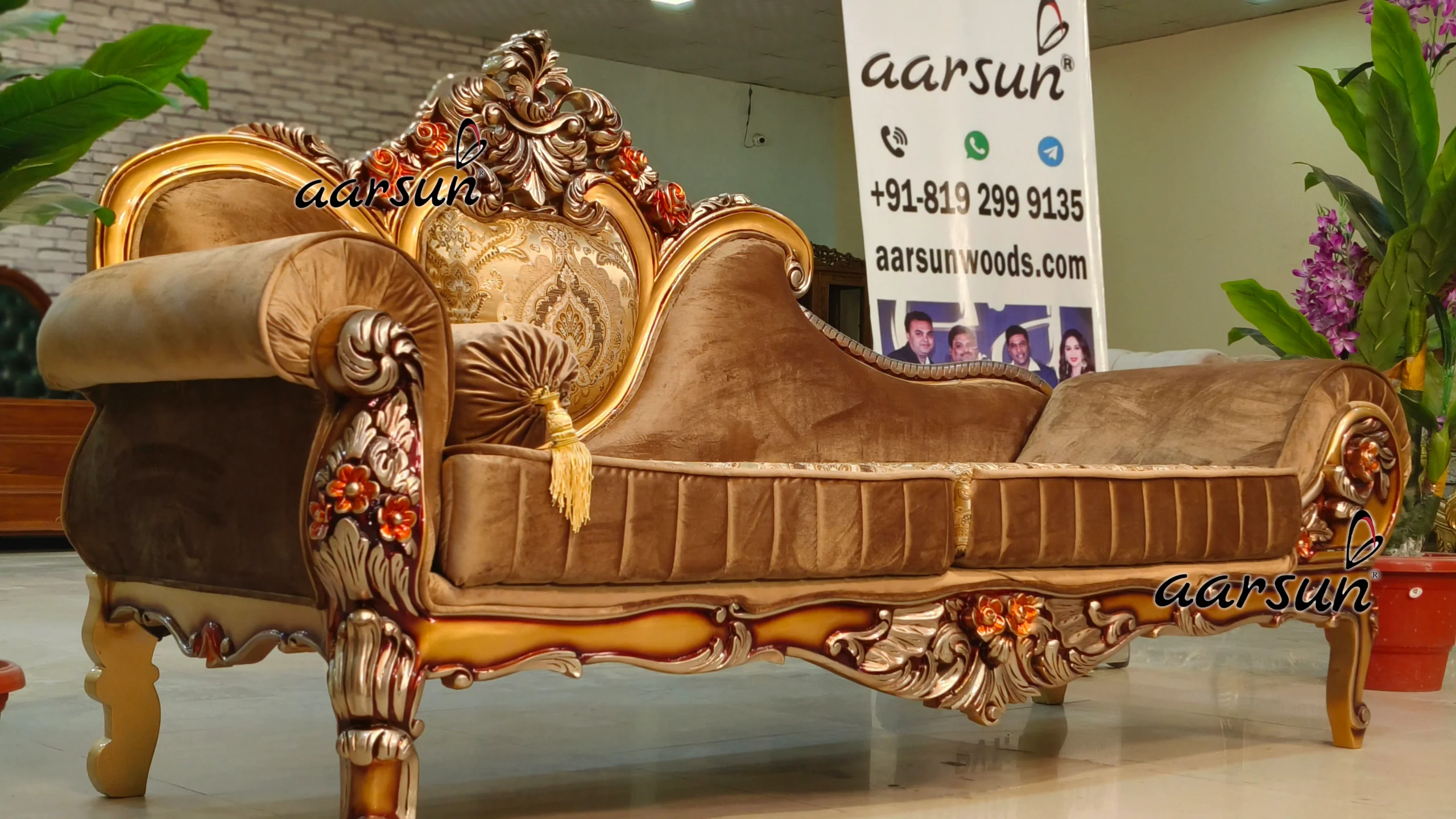 Multi shade Deewan in Duco Paint view 7