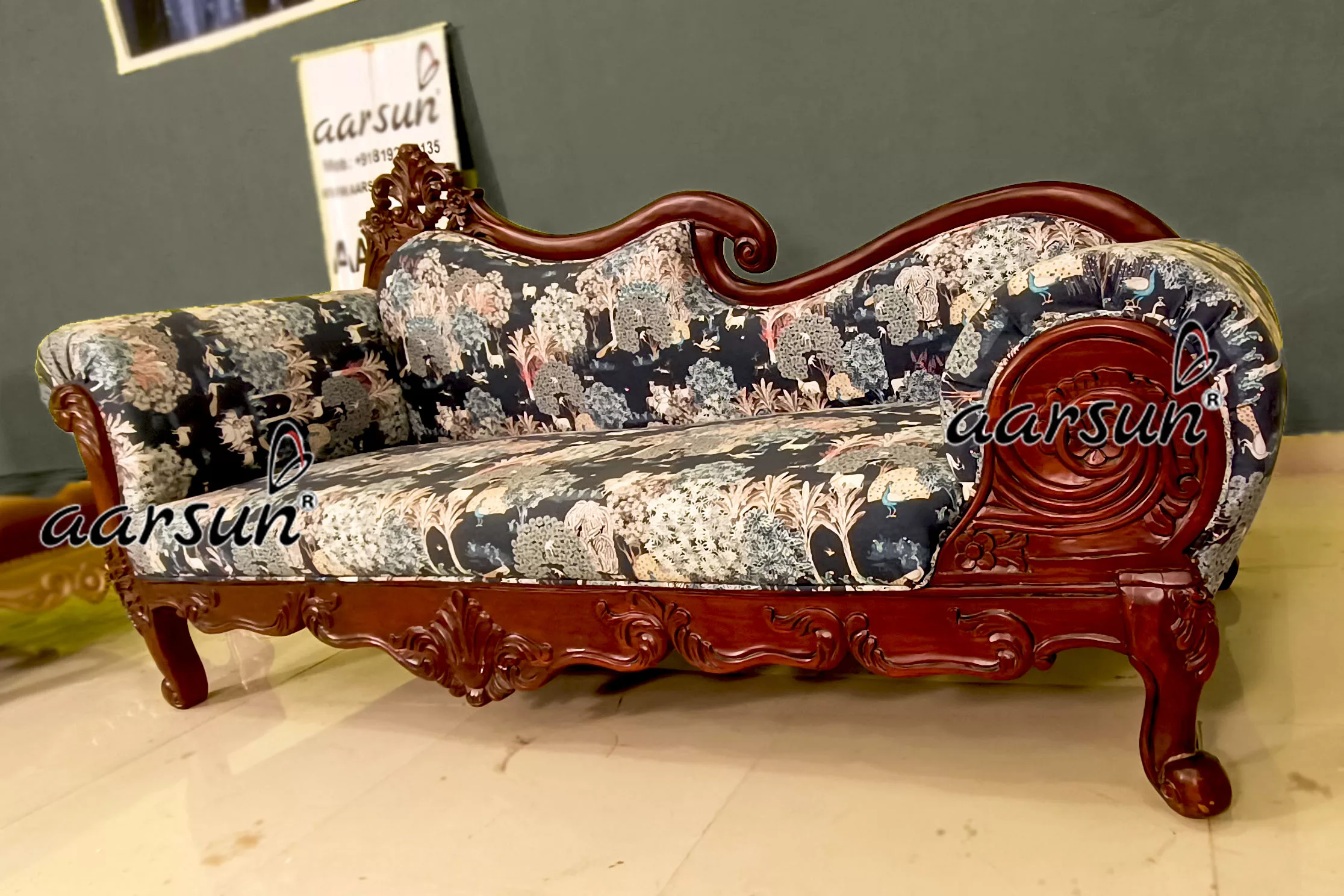 Royal Premium Quality Chaise Lounge View 4