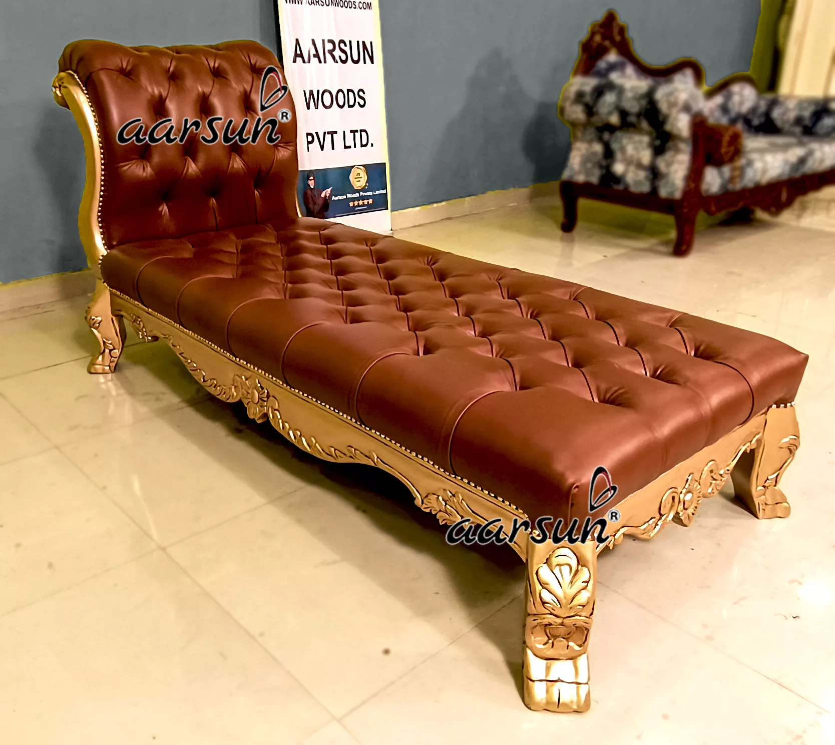Unique Royal Love Settee View 4